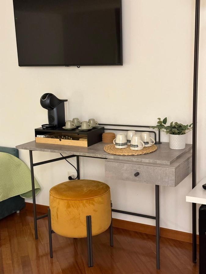Two Rooms Chiaia 37 Naples Luaran gambar