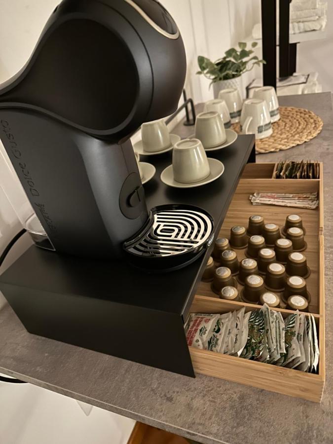 Two Rooms Chiaia 37 Naples Luaran gambar